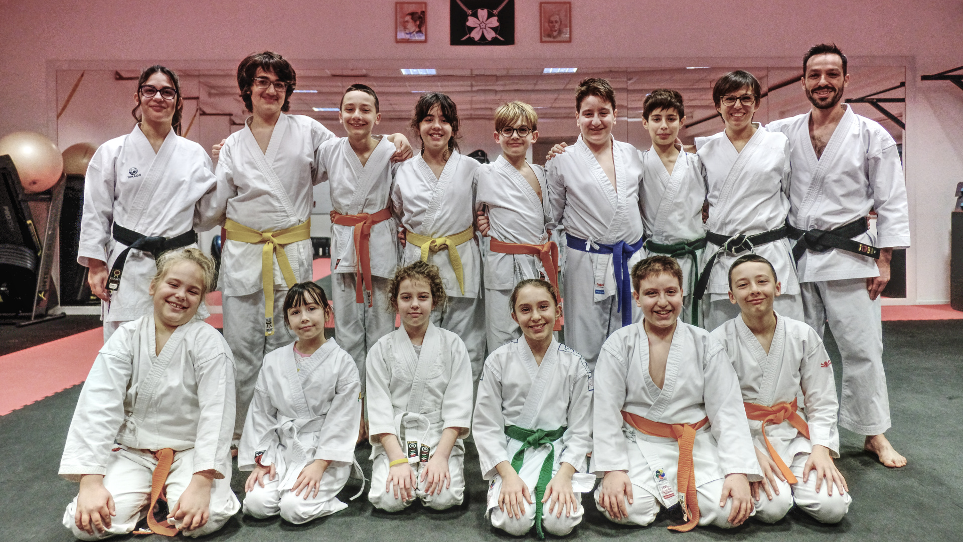 Karate ragazzi e bambini dojo shin sui dal 2009 formiamo giovani samurai attraverso lo studio del karate