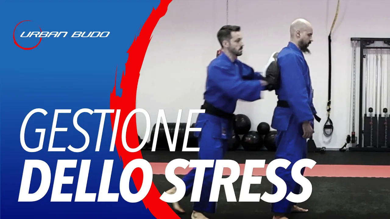 Gestione dello stress nella difesa personale: l'esercizio a occhi chiusi